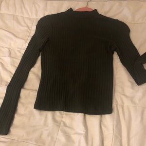 Ladies turtleneck olive green